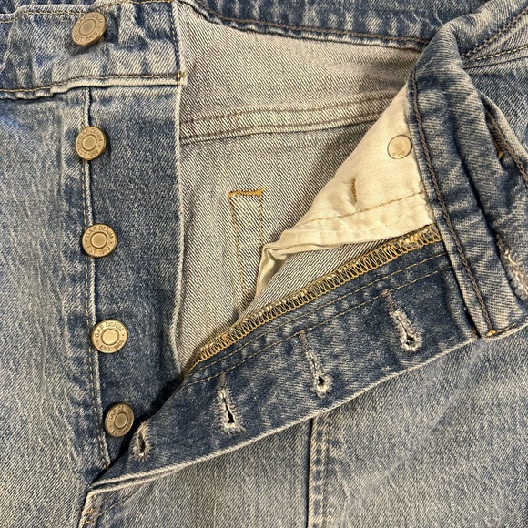 Gap cheeky straight high rise jeans with front seams and raw hems. Size 28/6 R - Picture 5 of 6